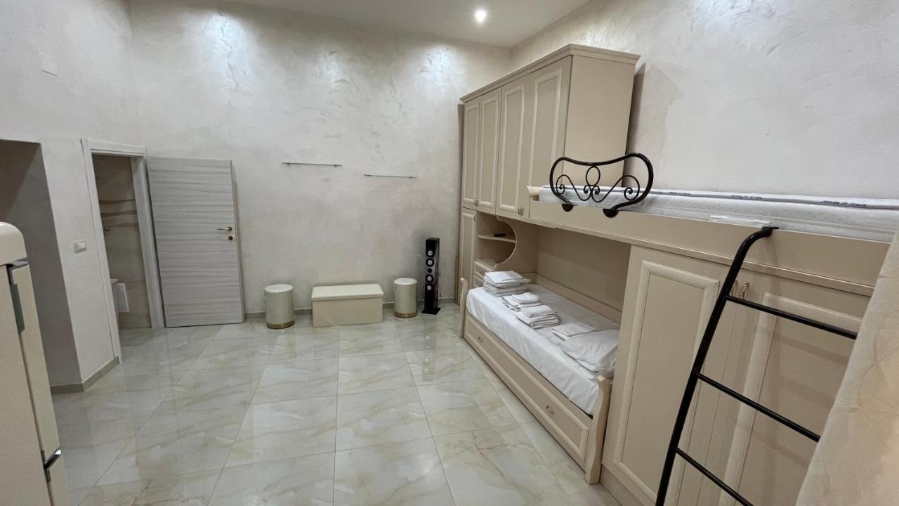 B&B Sasi Neapol Zewnętrze zdjęcie